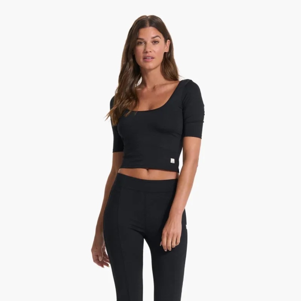 Vuori Lux Rib Avant Cropped Top